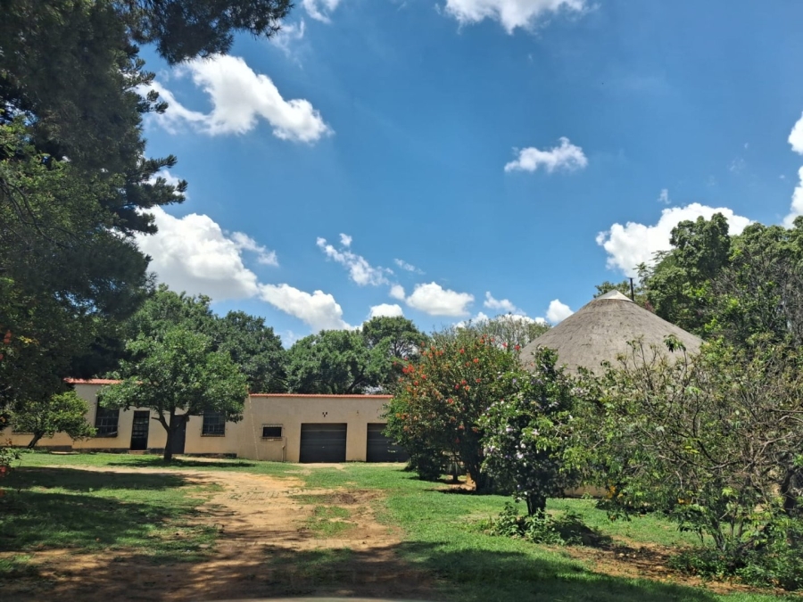  Bedroom Property for Sale in Blue Hills AH Gauteng