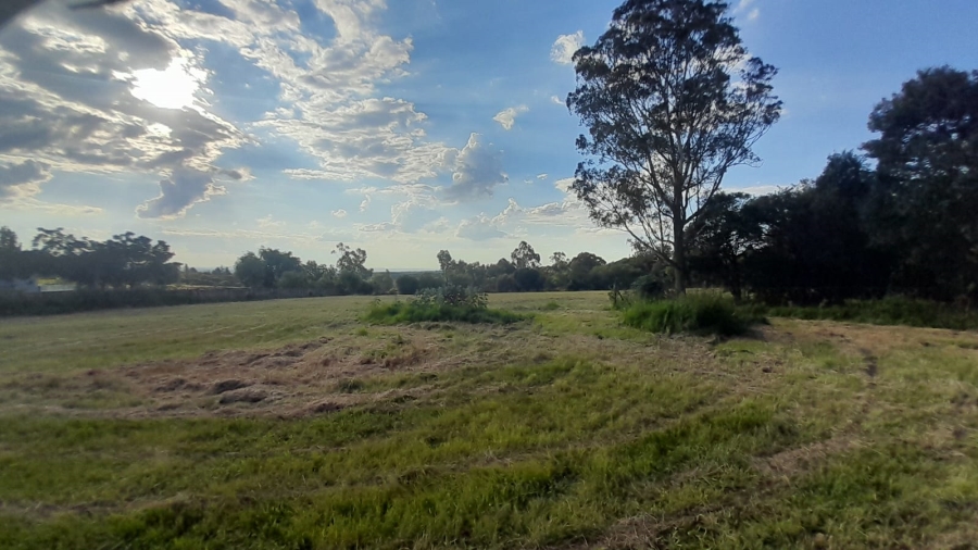  Bedroom Property for Sale in Blue Hills AH Gauteng