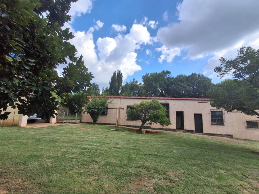  Bedroom Property for Sale in Blue Hills AH Gauteng