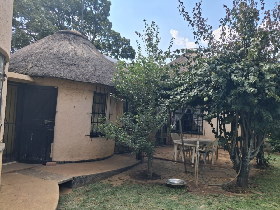  Bedroom Property for Sale in Blue Hills AH Gauteng