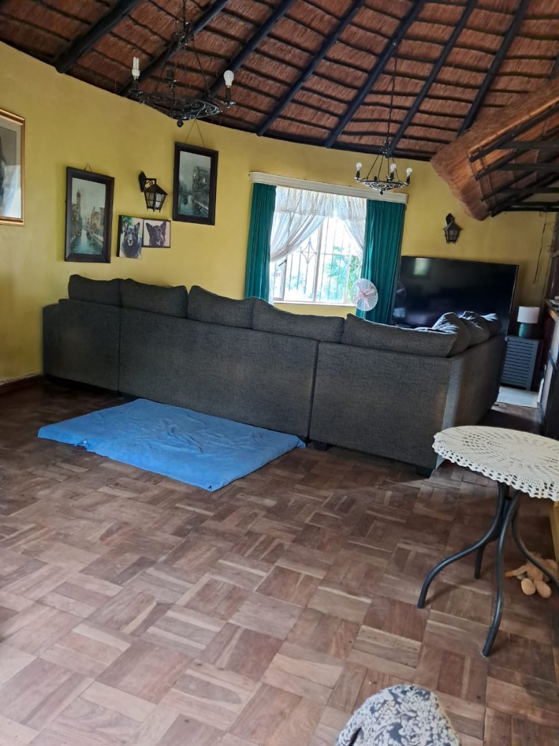 Commercial Property for Sale in Blue Hills AH Gauteng