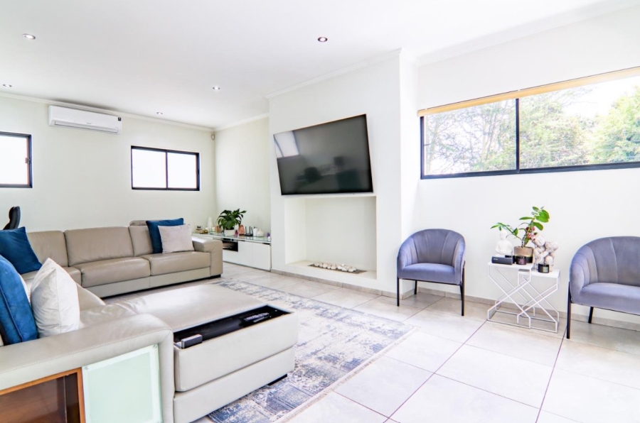 3 Bedroom Property for Sale in Edenburg Gauteng