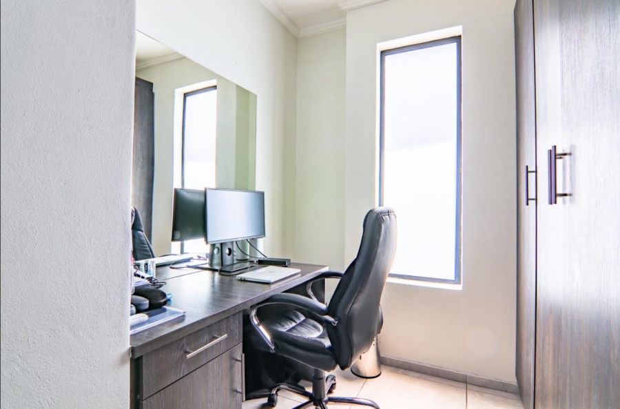 3 Bedroom Property for Sale in Edenburg Gauteng