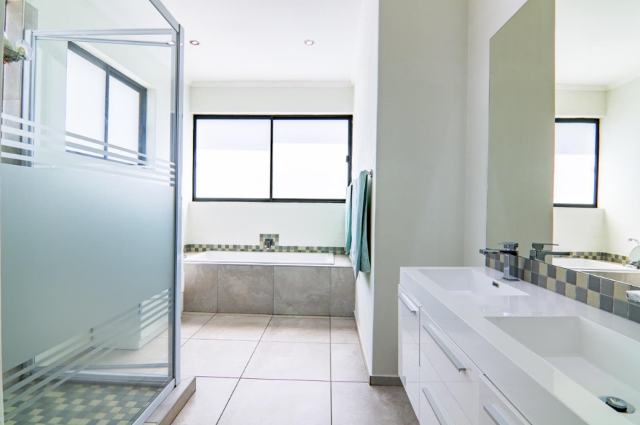 3 Bedroom Property for Sale in Edenburg Gauteng