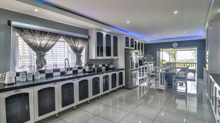 5 Bedroom Property for Sale in Glenvista Gauteng