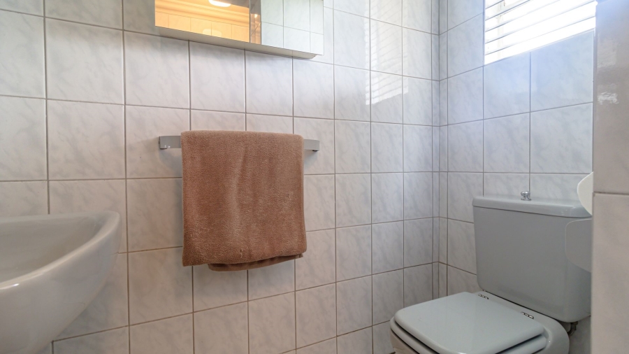 5 Bedroom Property for Sale in Glenvista Gauteng