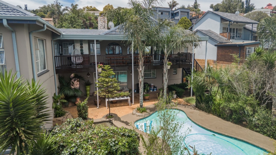 5 Bedroom Property for Sale in Glenvista Gauteng