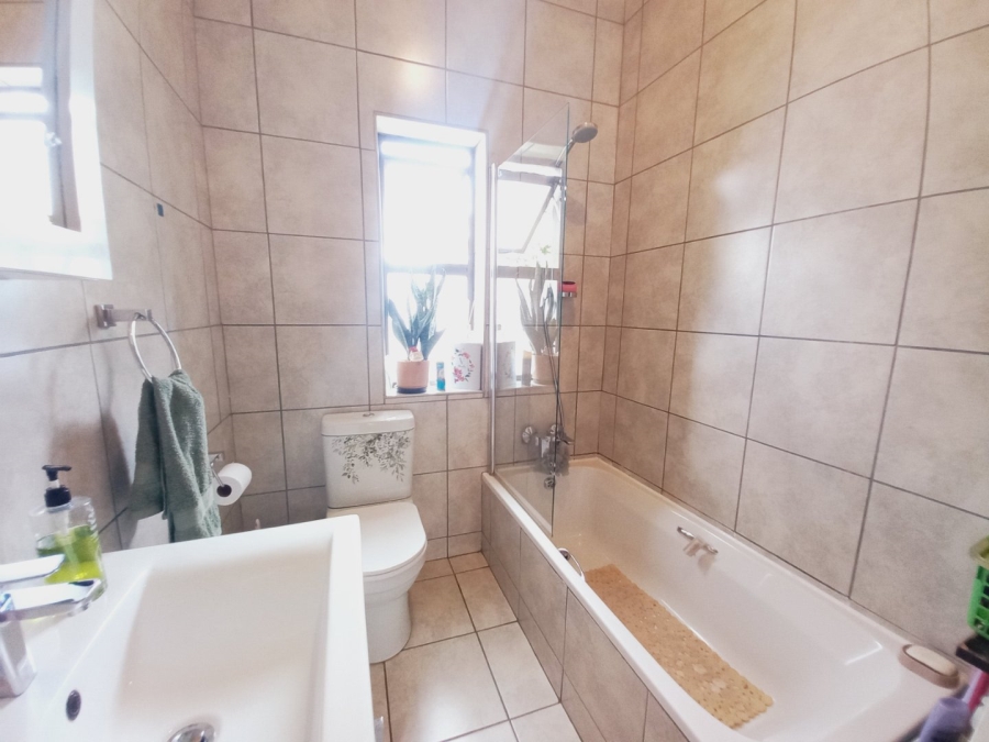 3 Bedroom Property for Sale in Fishers Hill Gauteng