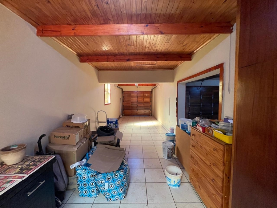 3 Bedroom Property for Sale in Dunnottar Gauteng