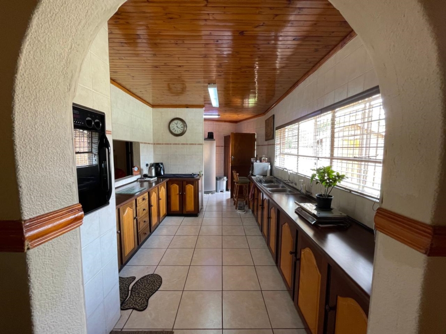 3 Bedroom Property for Sale in Dunnottar Gauteng