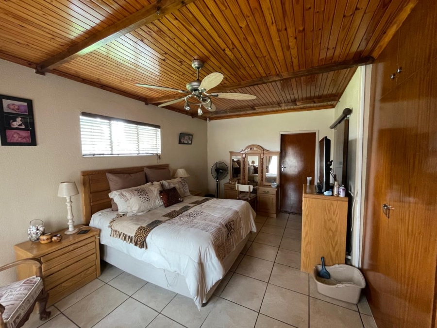 3 Bedroom Property for Sale in Dunnottar Gauteng