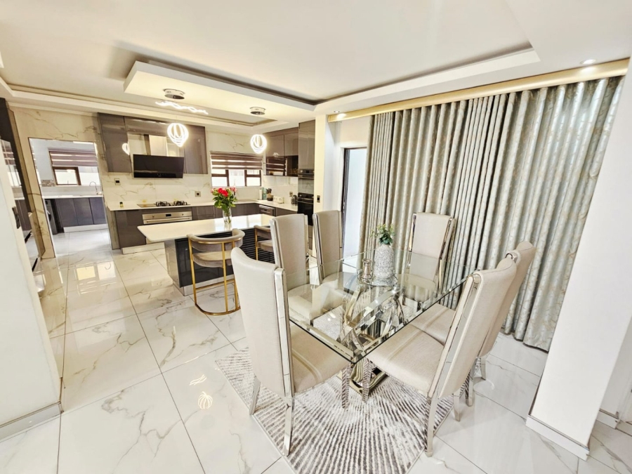 4 Bedroom Property for Sale in Monavoni Gauteng