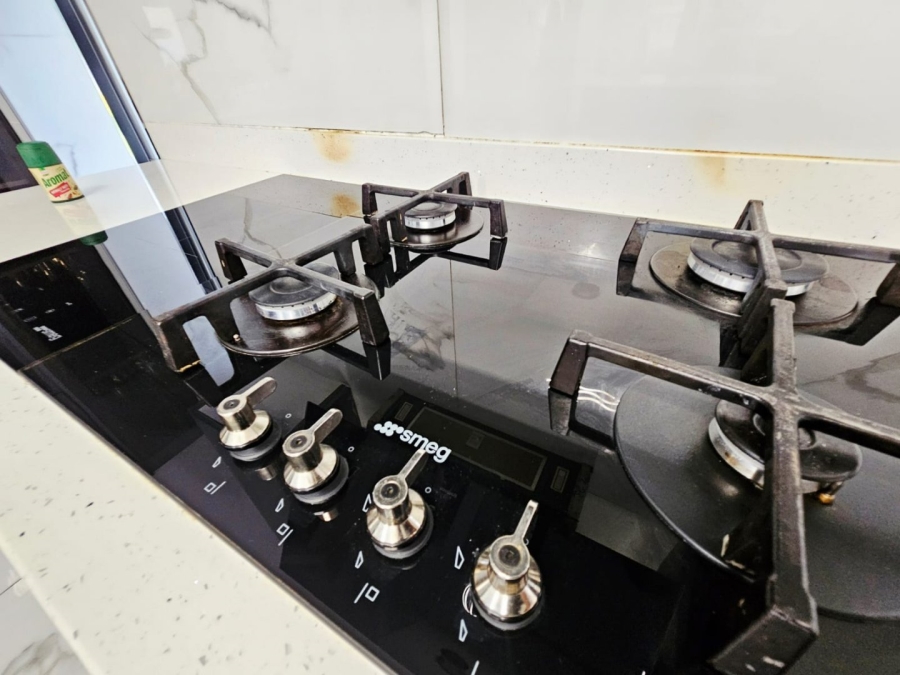 4 Bedroom Property for Sale in Monavoni Gauteng