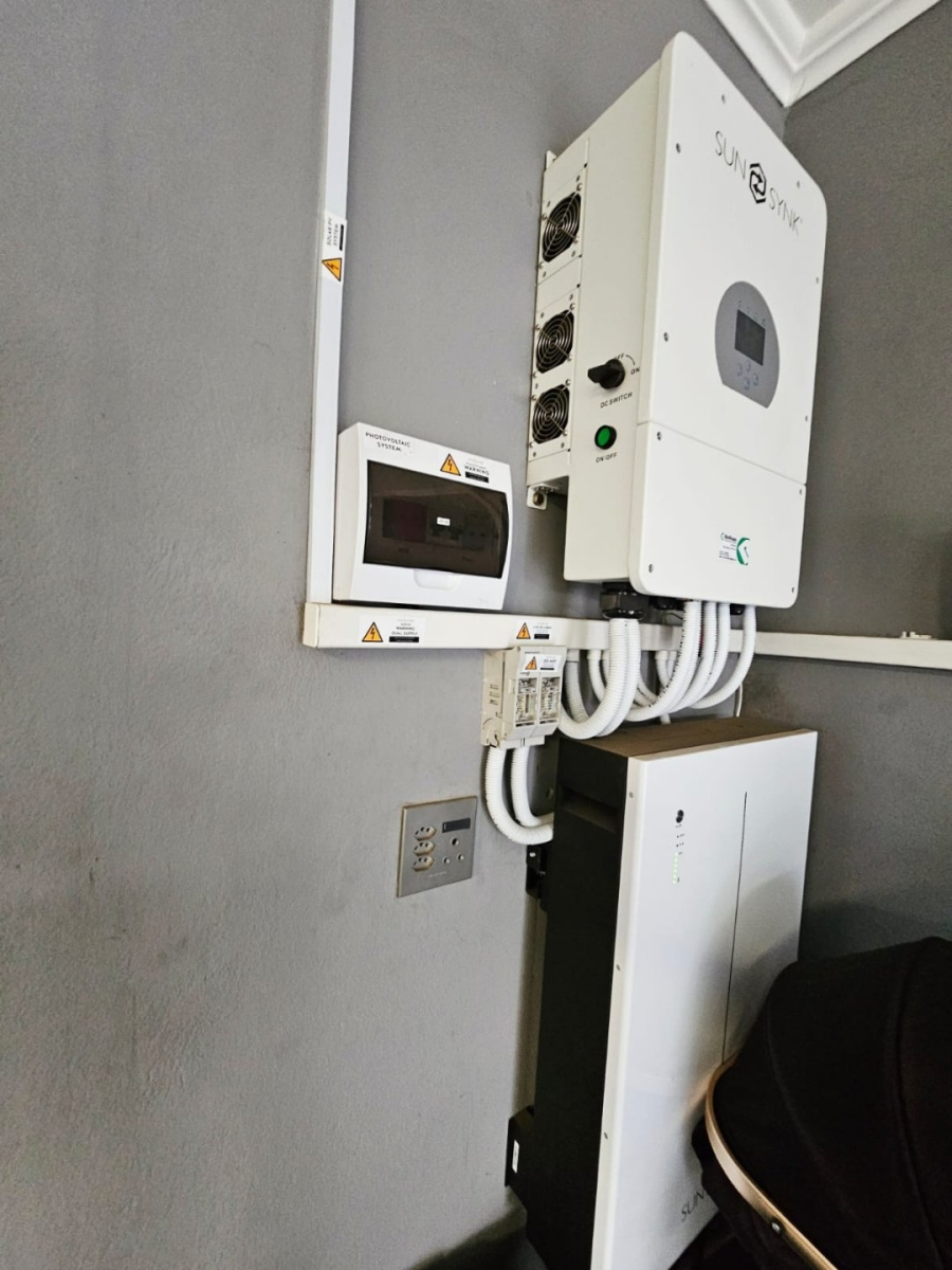 4 Bedroom Property for Sale in Monavoni Gauteng