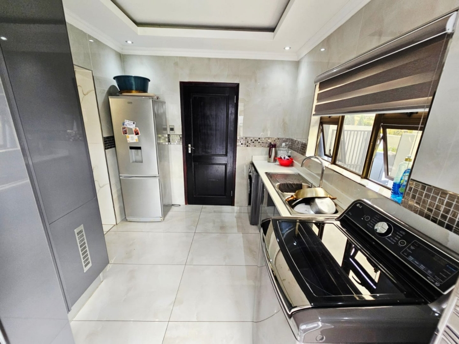 4 Bedroom Property for Sale in Monavoni Gauteng