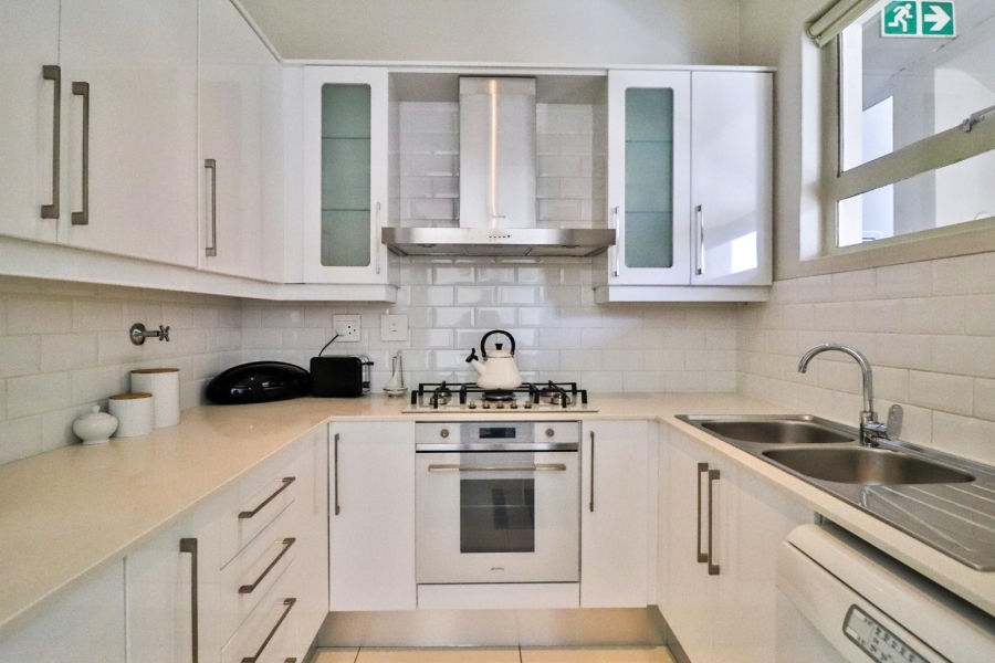 2 Bedroom Property for Sale in Dunkeld West Gauteng