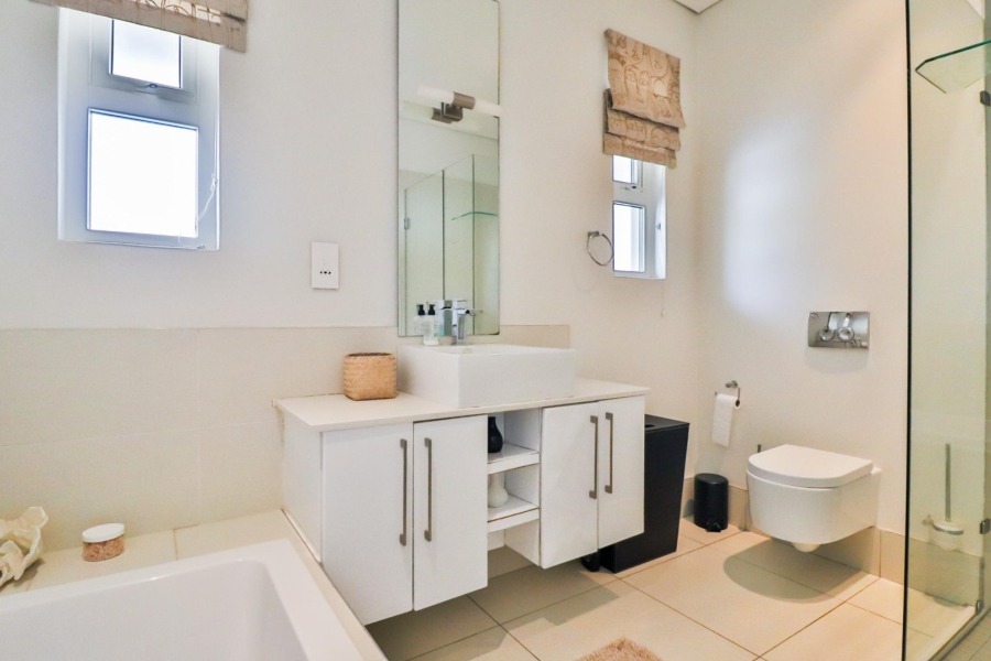 2 Bedroom Property for Sale in Dunkeld West Gauteng