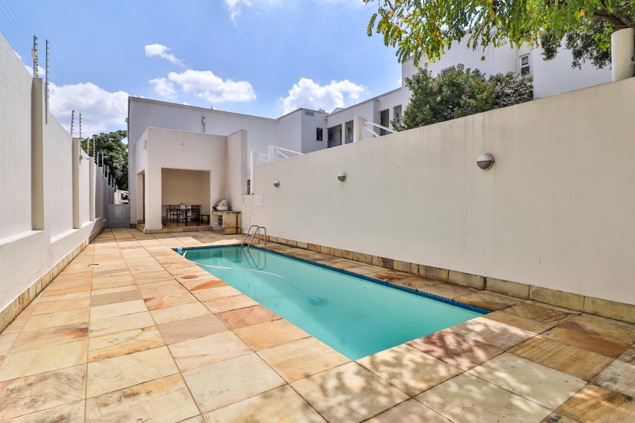 2 Bedroom Property for Sale in Dunkeld West Gauteng