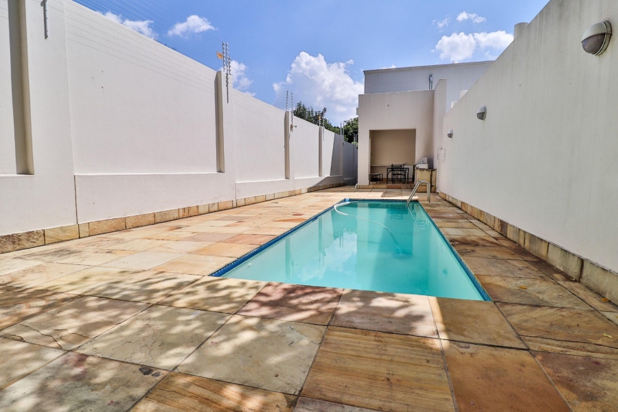 2 Bedroom Property for Sale in Dunkeld West Gauteng