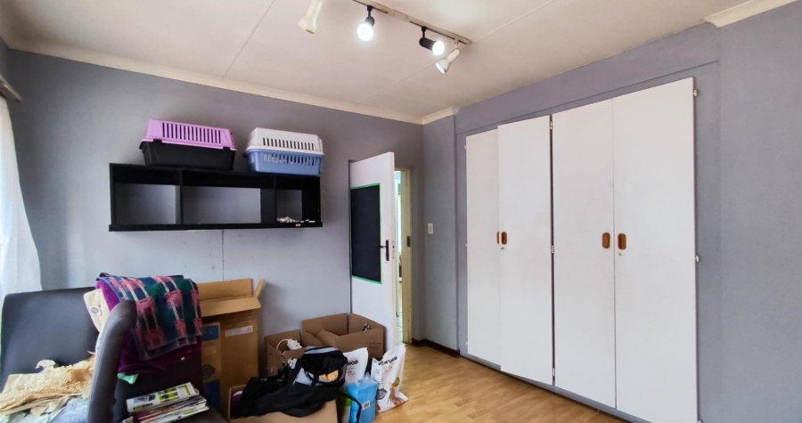 3 Bedroom Property for Sale in Selcourt Gauteng