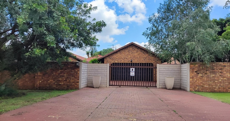 3 Bedroom Property for Sale in Selcourt Gauteng