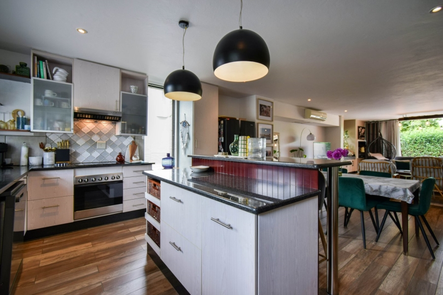 2 Bedroom Property for Sale in Lombardy Gauteng