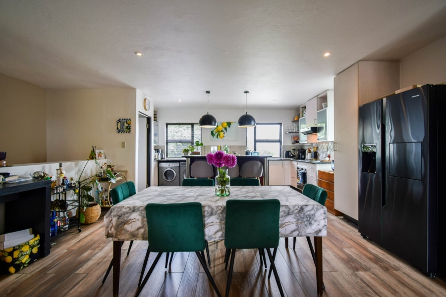 2 Bedroom Property for Sale in Lombardy Gauteng