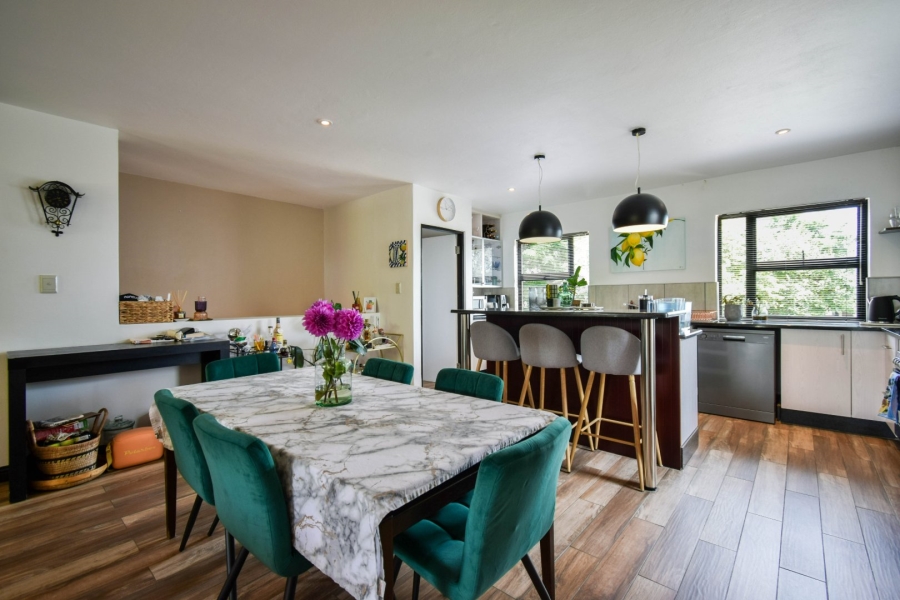 2 Bedroom Property for Sale in Lombardy Gauteng