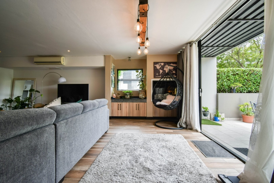 2 Bedroom Property for Sale in Lombardy Gauteng