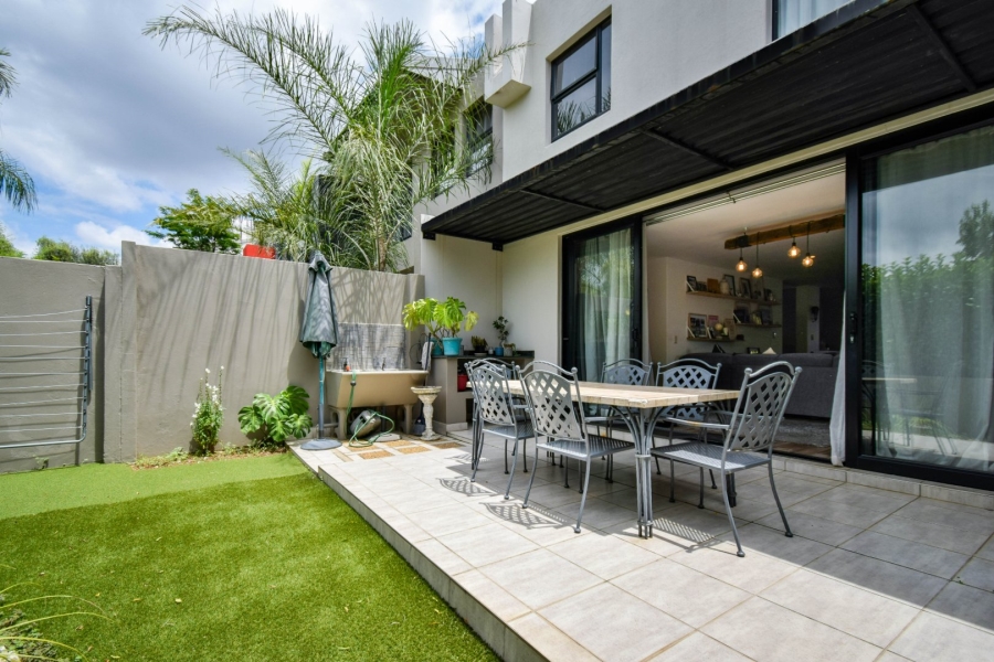 2 Bedroom Property for Sale in Lombardy Gauteng