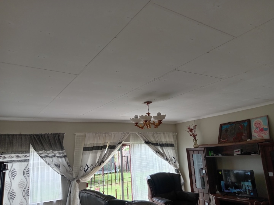 3 Bedroom Property for Sale in Bester Gauteng