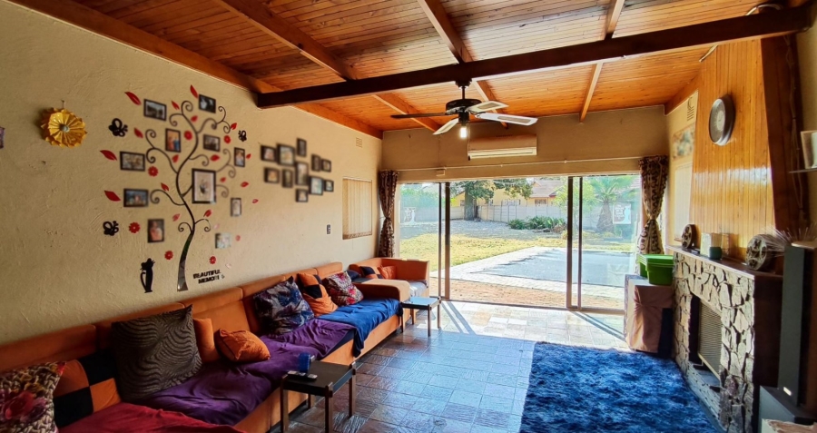 4 Bedroom Property for Sale in Selcourt Gauteng