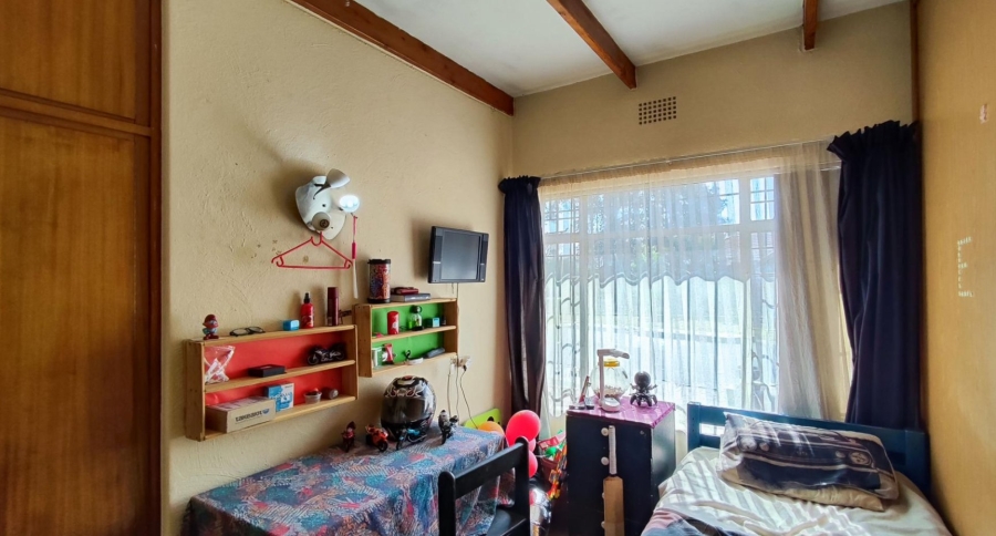 4 Bedroom Property for Sale in Selcourt Gauteng