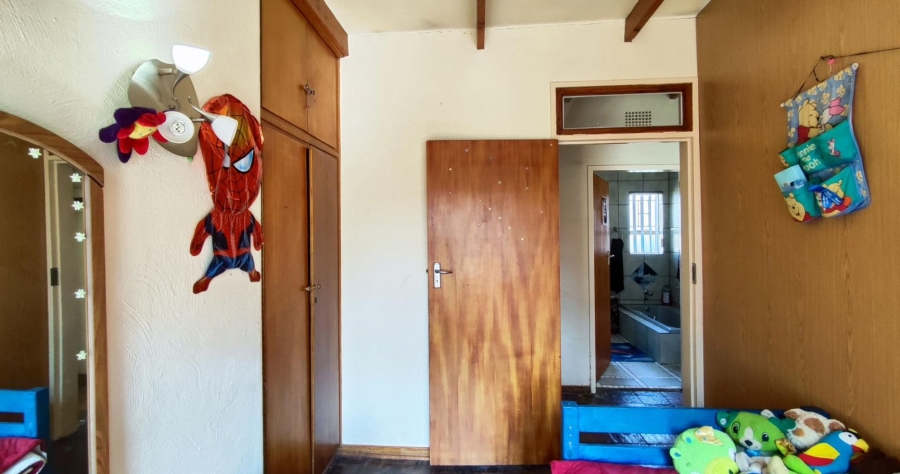 4 Bedroom Property for Sale in Selcourt Gauteng