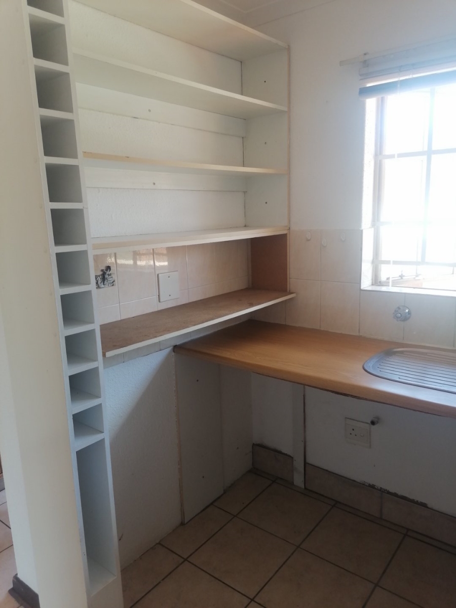 2 Bedroom Property for Sale in Magalieskruin Gauteng