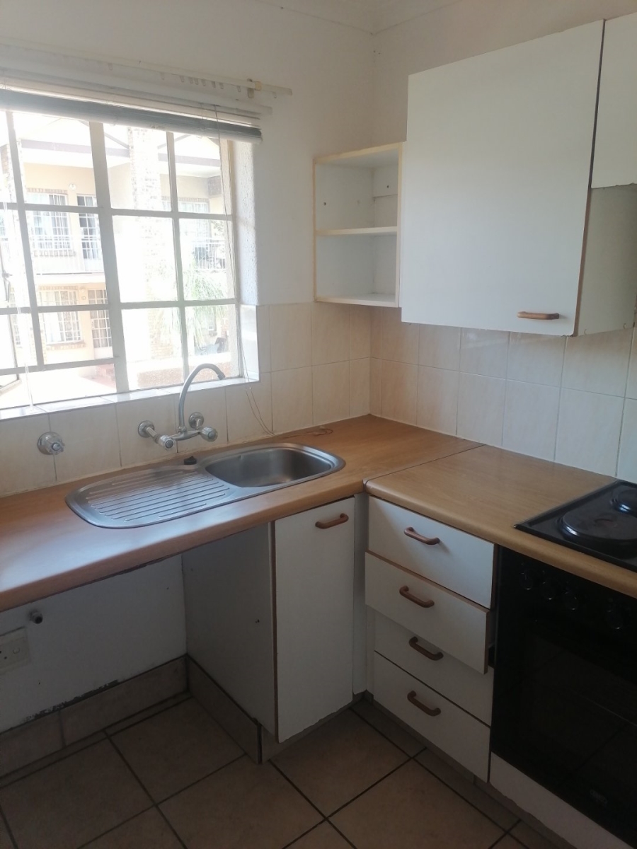 2 Bedroom Property for Sale in Magalieskruin Gauteng