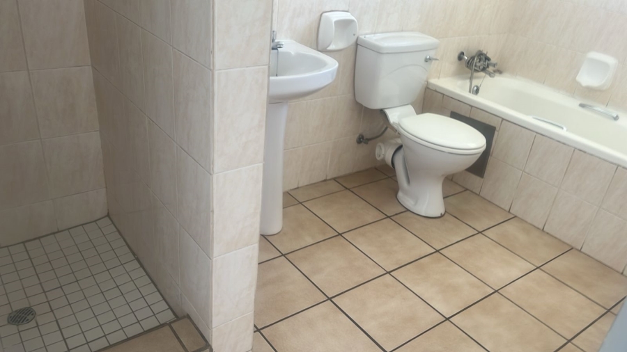 2 Bedroom Property for Sale in Magalieskruin Gauteng