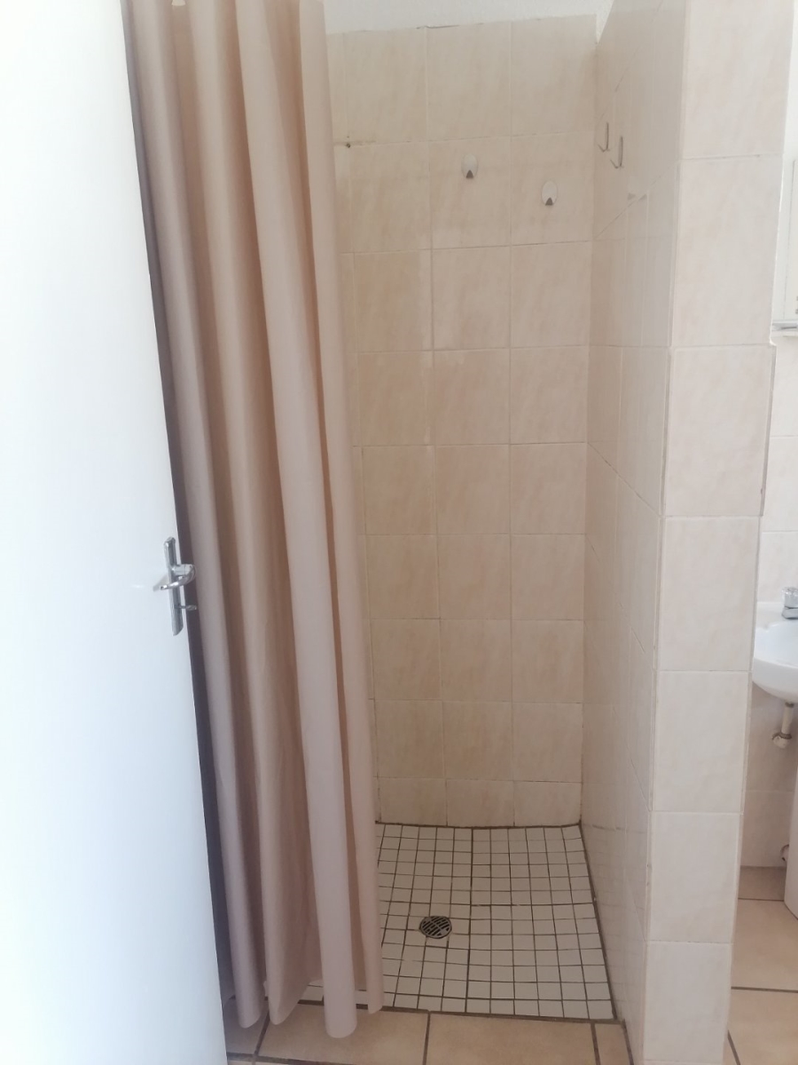 2 Bedroom Property for Sale in Magalieskruin Gauteng