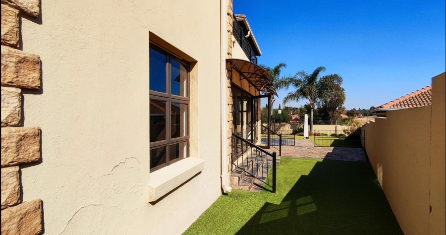 4 Bedroom Property for Sale in Glen Erasmia Gauteng