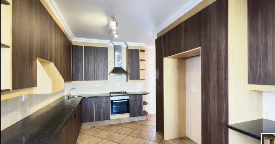 4 Bedroom Property for Sale in Glen Erasmia Gauteng