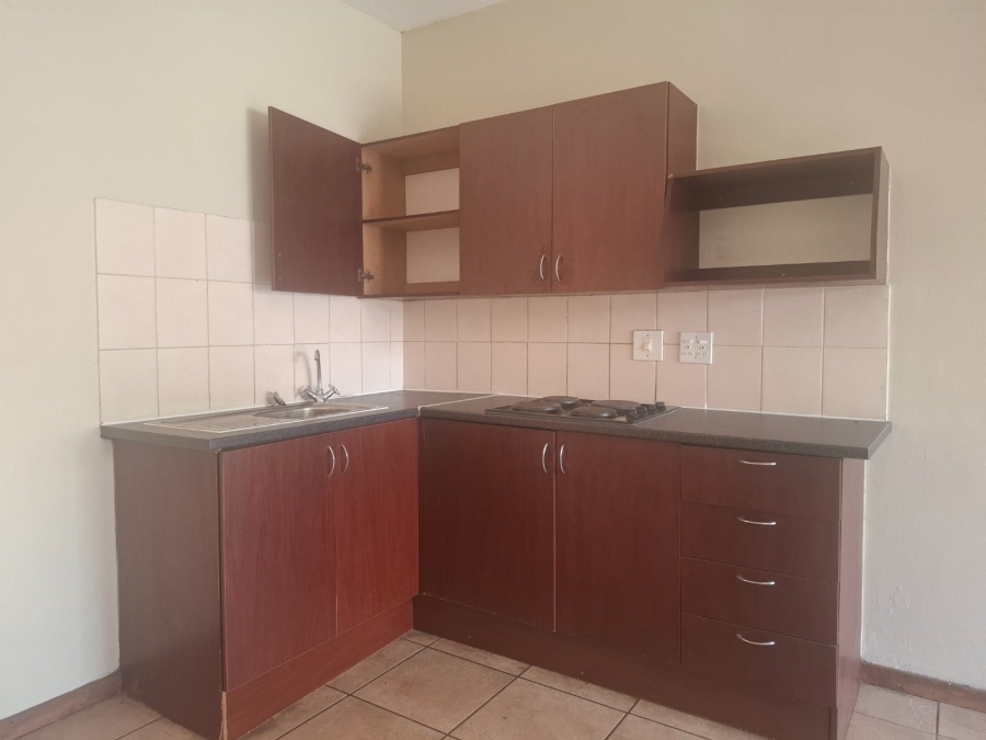 To Let 1 Bedroom Property for Rent in Gezina Gauteng