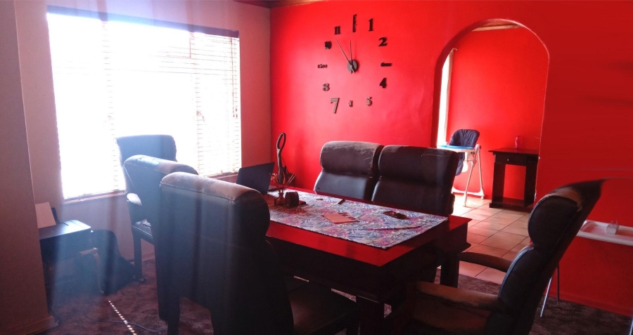 3 Bedroom Property for Sale in Strubenvale Gauteng