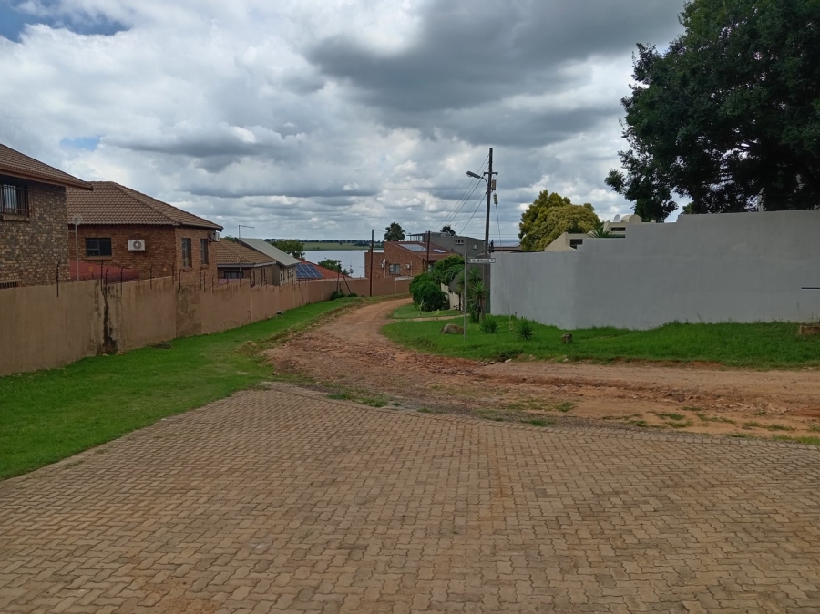 Commercial Property for Sale in Kungwini Country Estate Gauteng