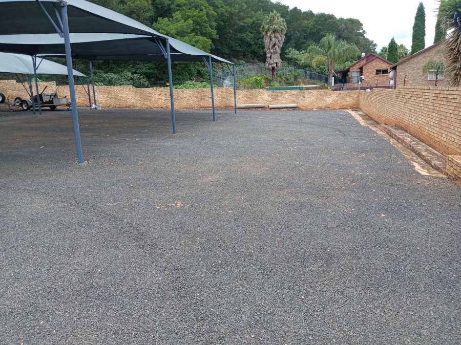 Commercial Property for Sale in Kungwini Country Estate Gauteng