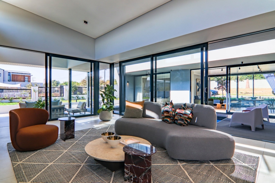 4 Bedroom Property for Sale in Helderfontein Estate Gauteng