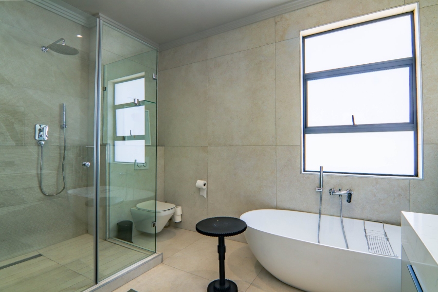 4 Bedroom Property for Sale in Helderfontein Estate Gauteng