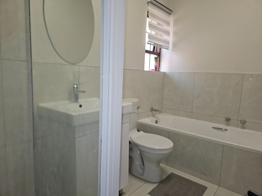 1 Bedroom Property for Sale in Douglasdale Gauteng