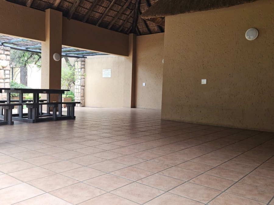 1 Bedroom Property for Sale in Douglasdale Gauteng