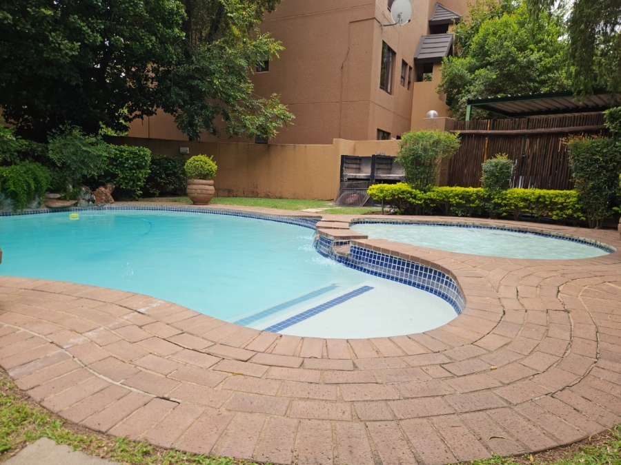 1 Bedroom Property for Sale in Douglasdale Gauteng