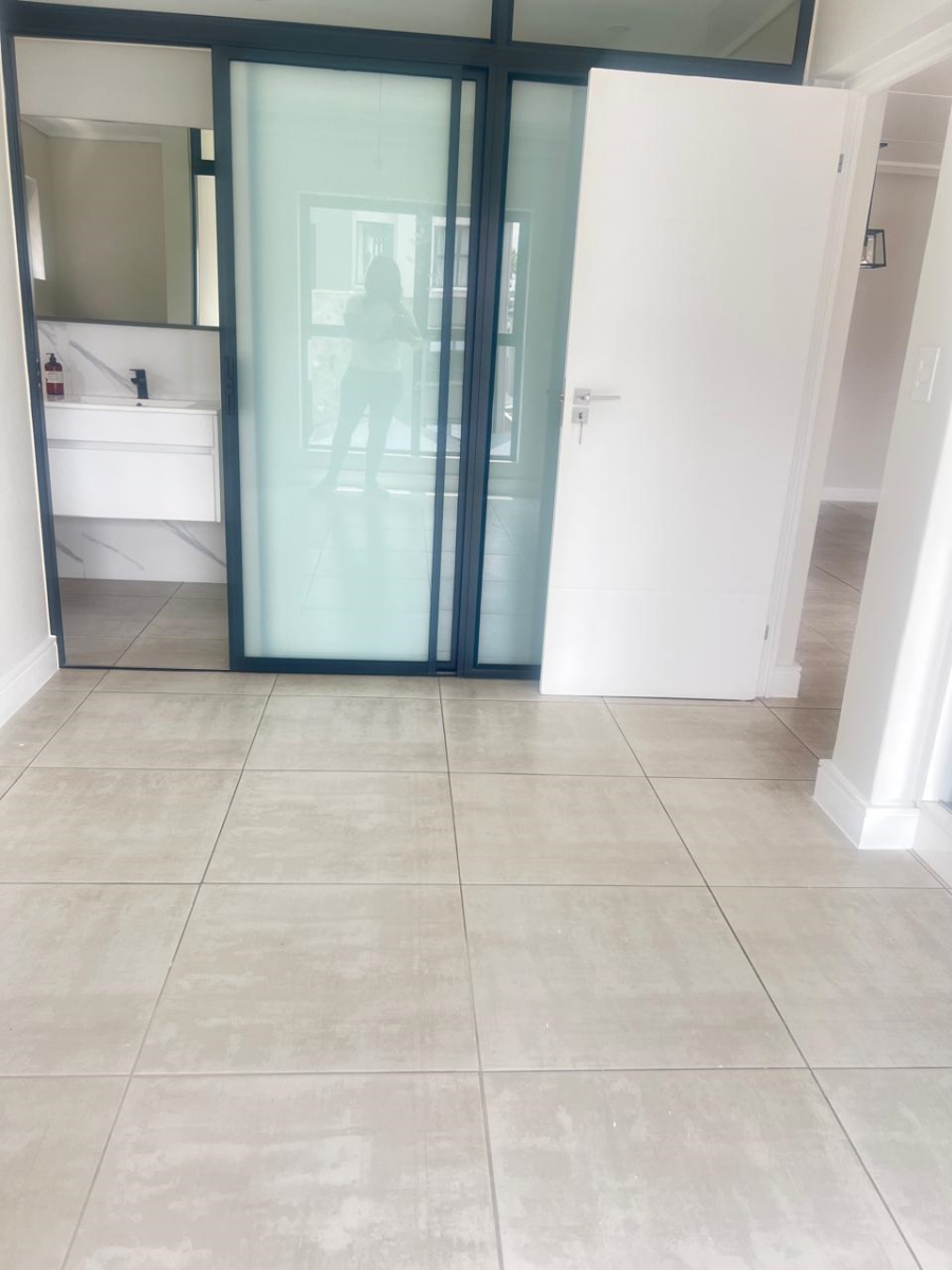 To Let 3 Bedroom Property for Rent in The Polofields Gauteng